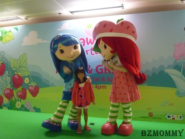 Meet & Greet Cartoon Characters in Singapore Malls for Christmas 2013! |  BZMOMMY'S MUSINGS